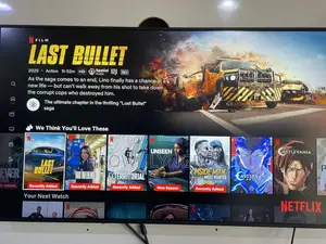 43'' Samsung Uhd Monitor