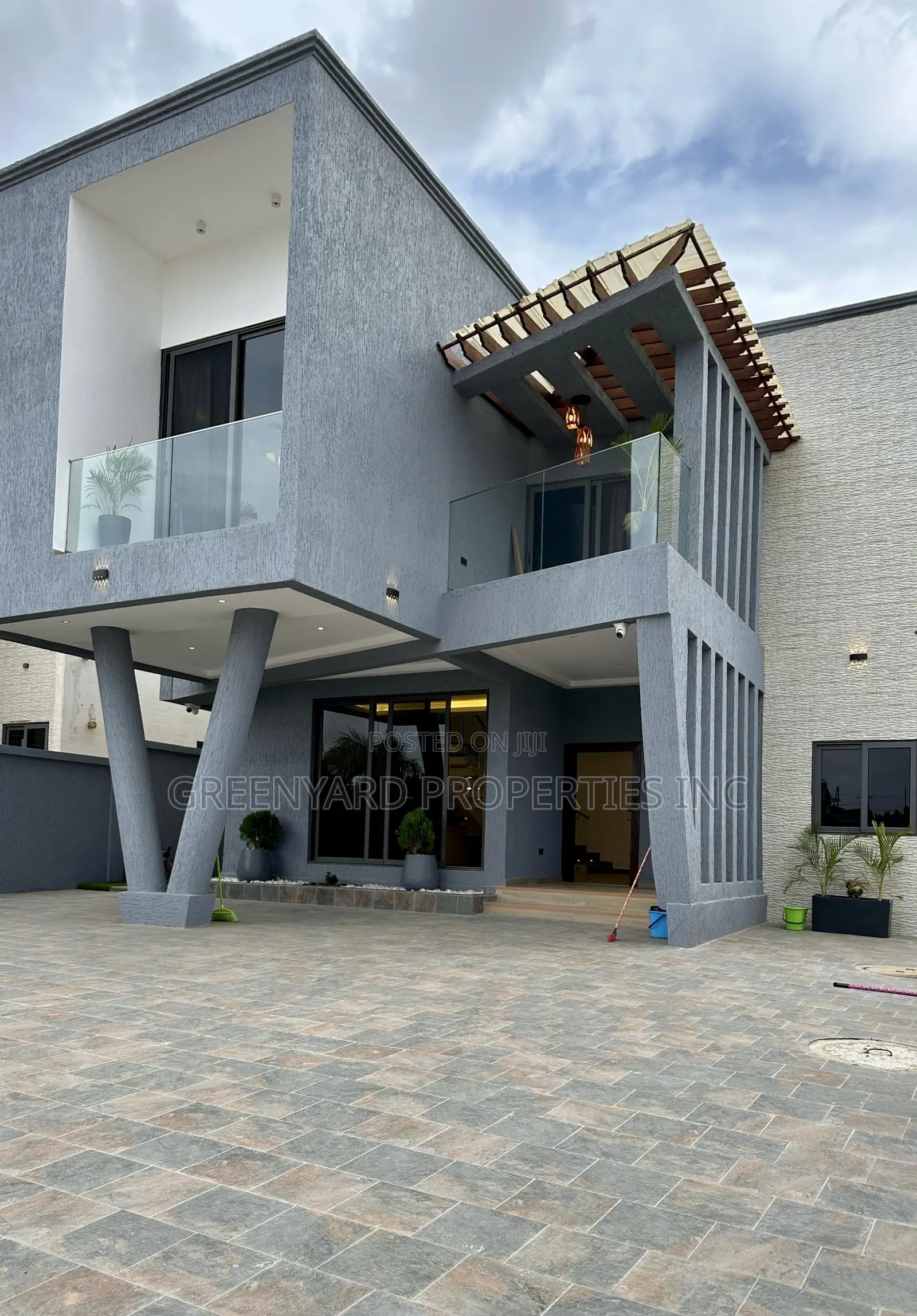 4bdrm House in East Legon Hills for sale