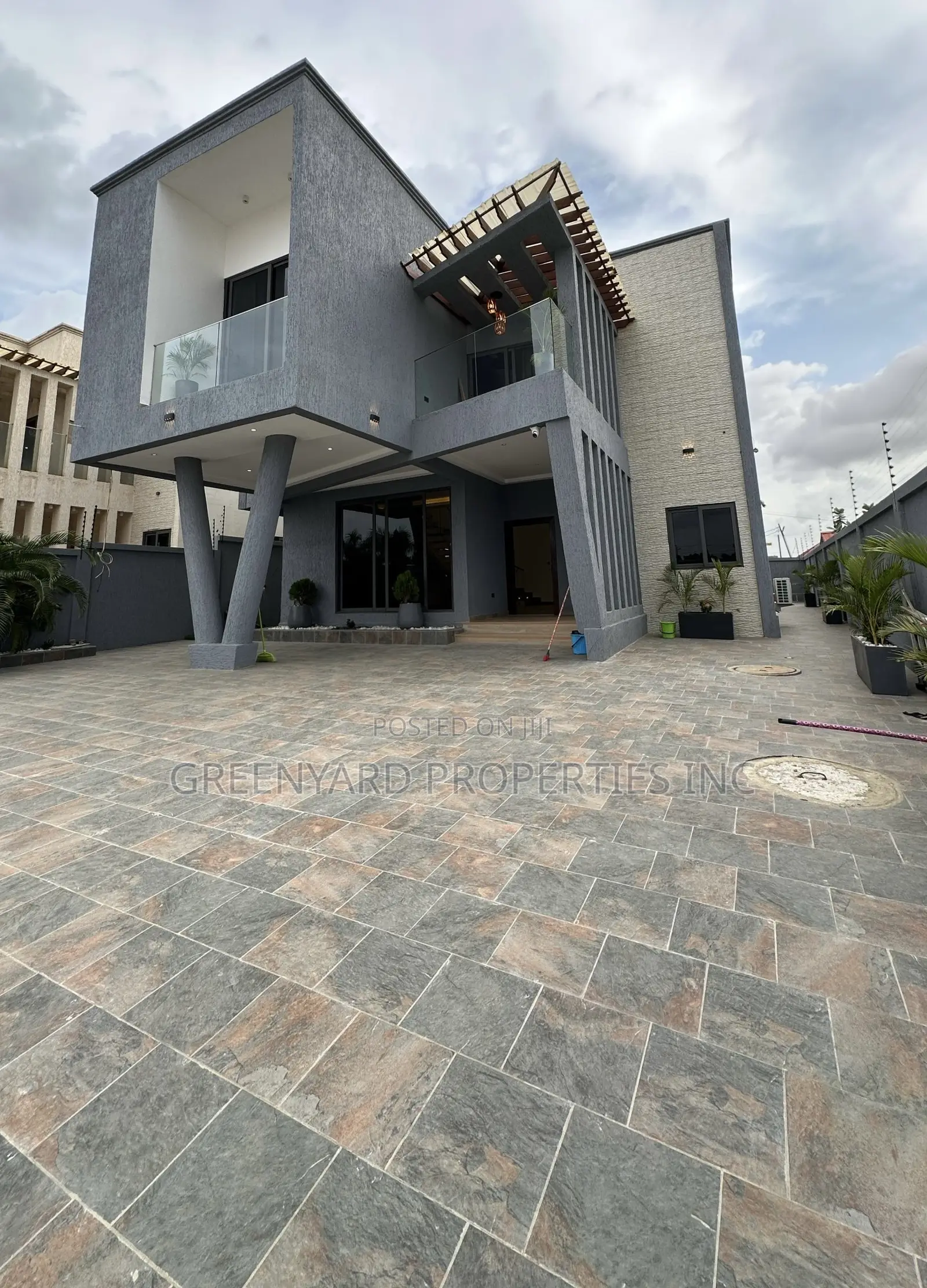 4bdrm House in East Legon Hills for sale