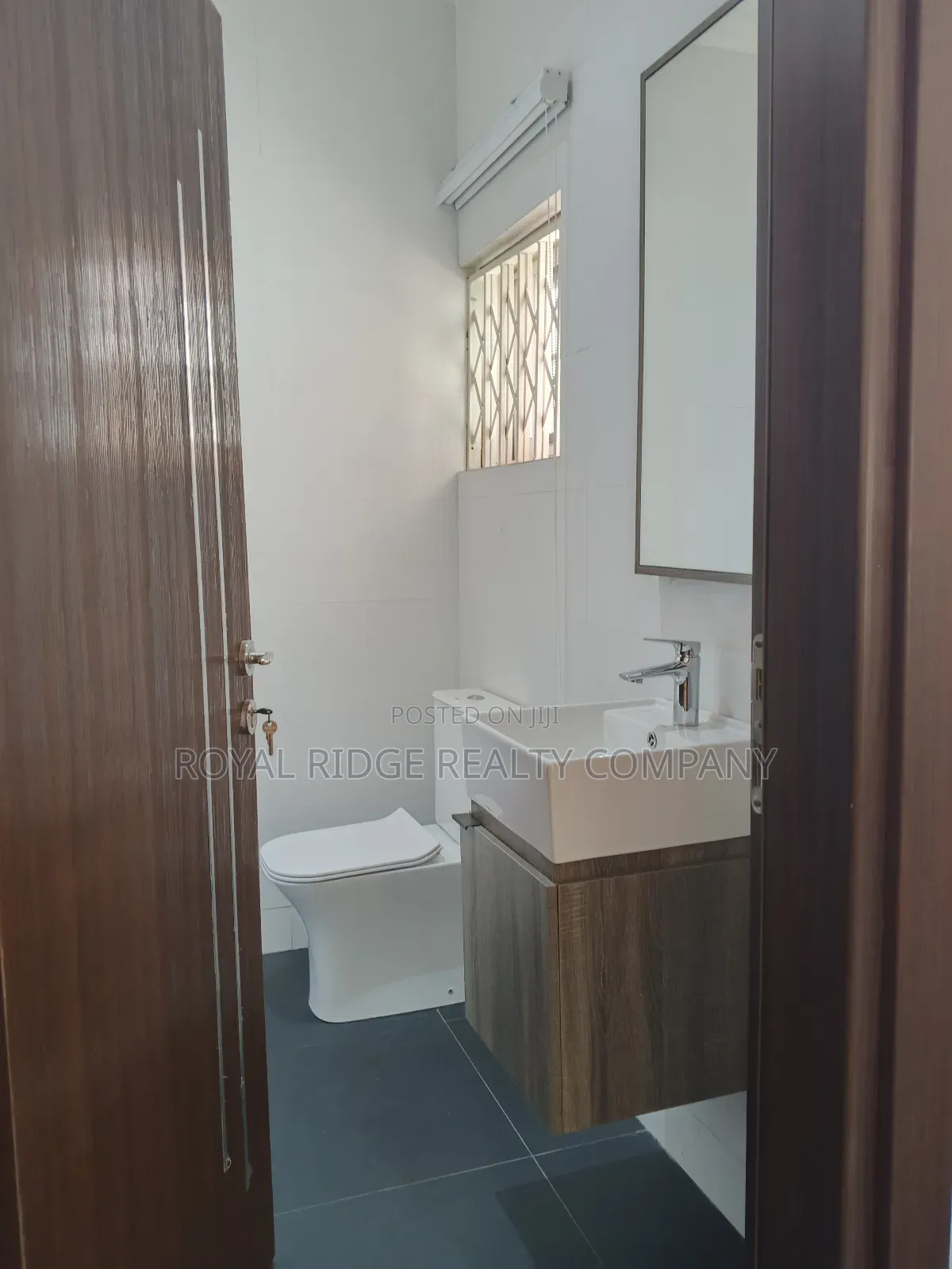 Furnished 4bdrm House in East Airport, Accra Metropolitan for rent