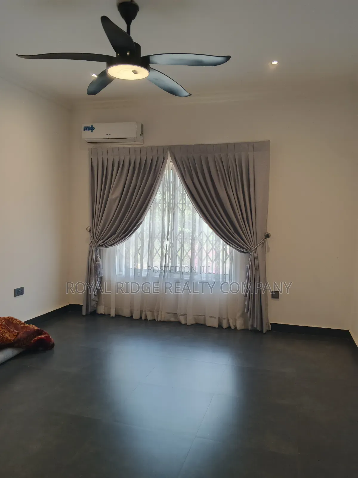 Furnished 4bdrm House in East Airport, Accra Metropolitan for rent