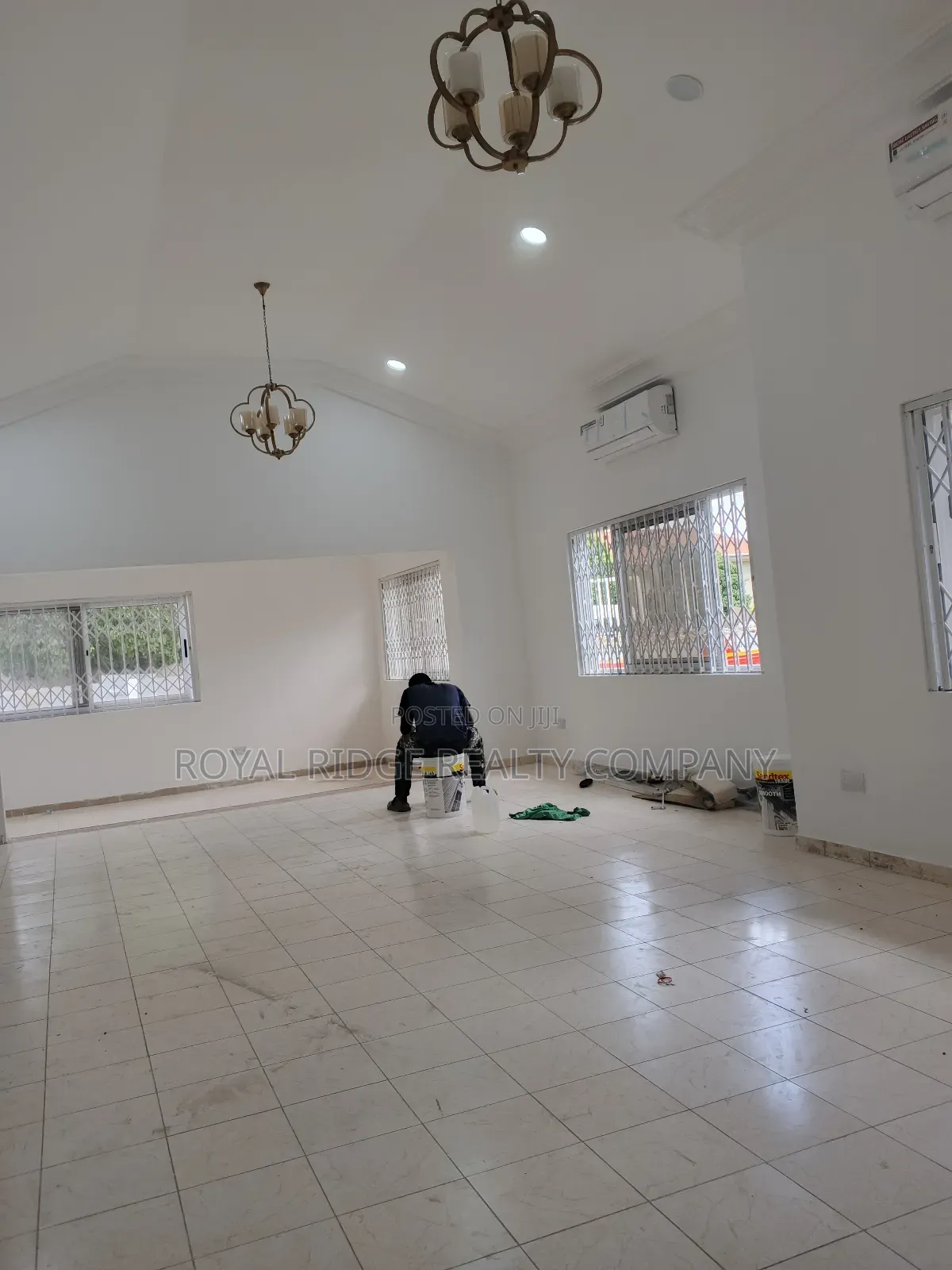 4bdrm House in East Airport, Accra Metropolitan for rent