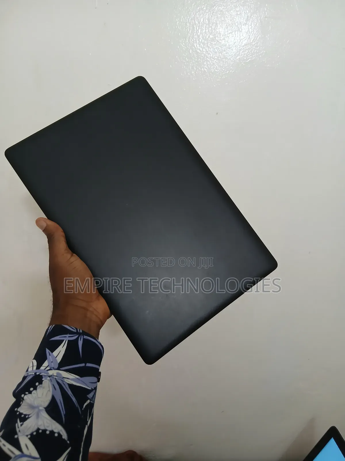Laptop 4GB Intel SSD 256GB