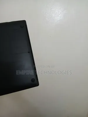 Laptop 4GB Intel SSD 256GB