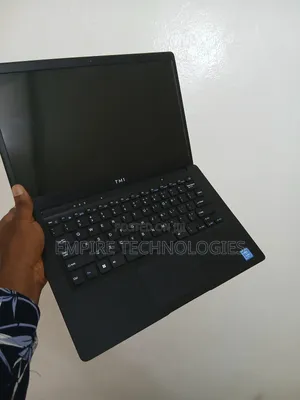 Laptop 4GB Intel SSD 256GB