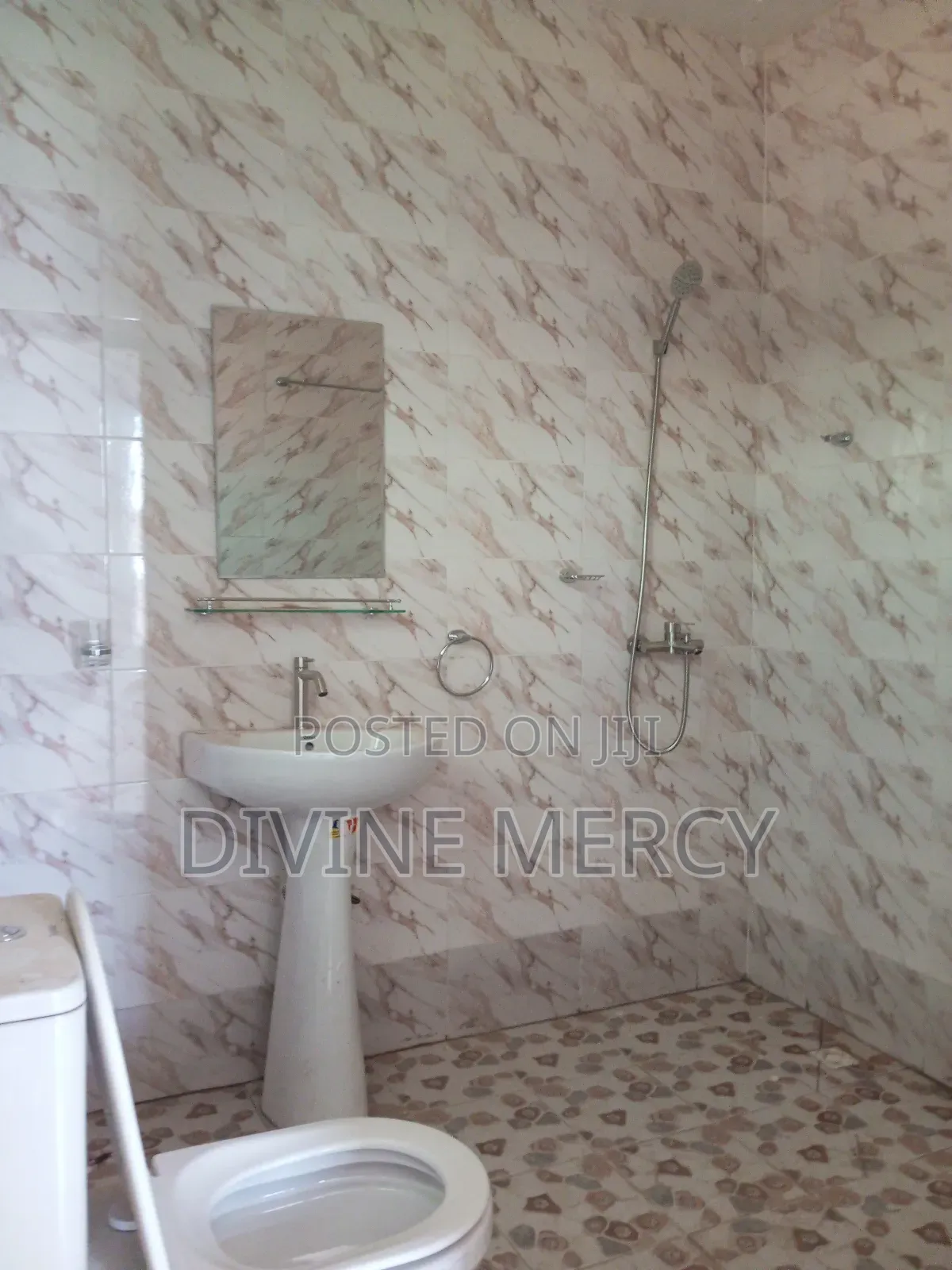 1bdrm Apartment in Nyanaynor Road, Awutu Senya East Municipal for rent