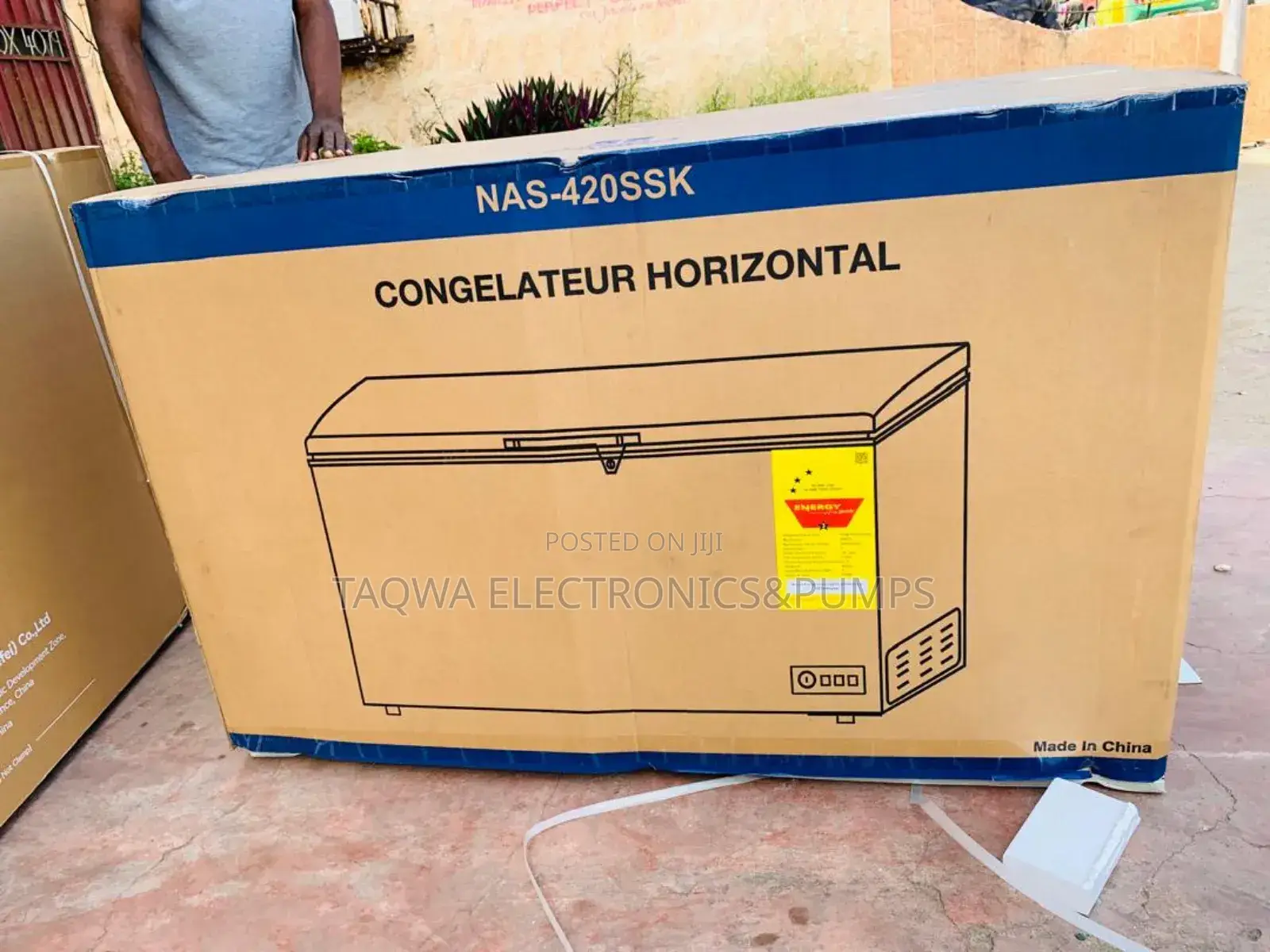 3 Star Nasco 392 Litres Chest Freezer