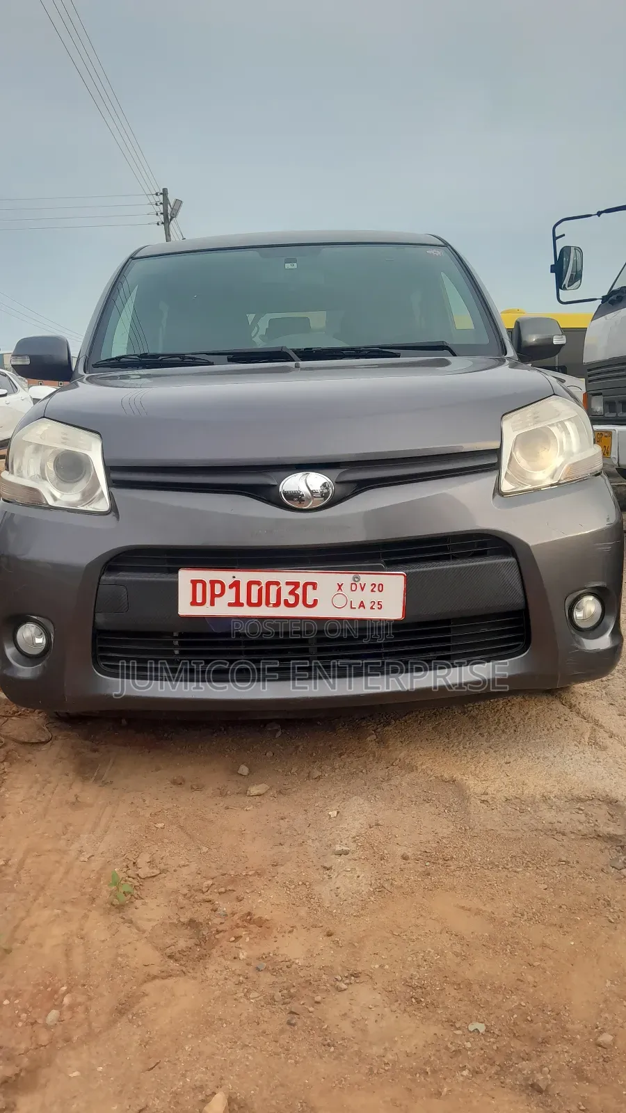 Toyota Sienta 1.5 FWD 2013 Gray