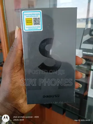New Samsung Galaxy S22 5G 256 GB Black