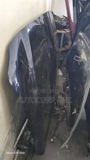 Jaguar F Pace Bonnet