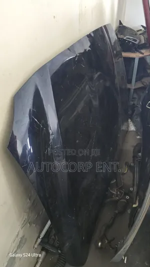 Jaguar F Pace Bonnet