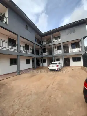 2 Bedrooms Apartments Available at Lakeside for Rent