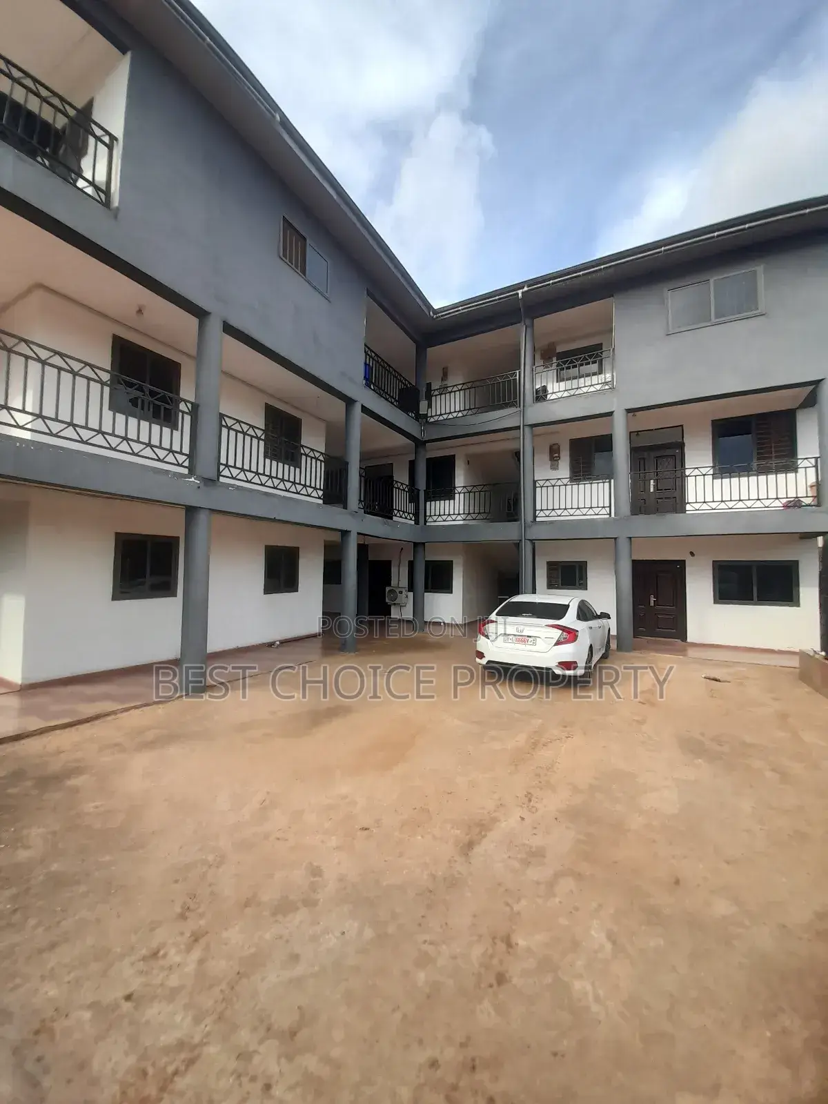 2 Bedrooms Apartments Available at Lakeside for Rent