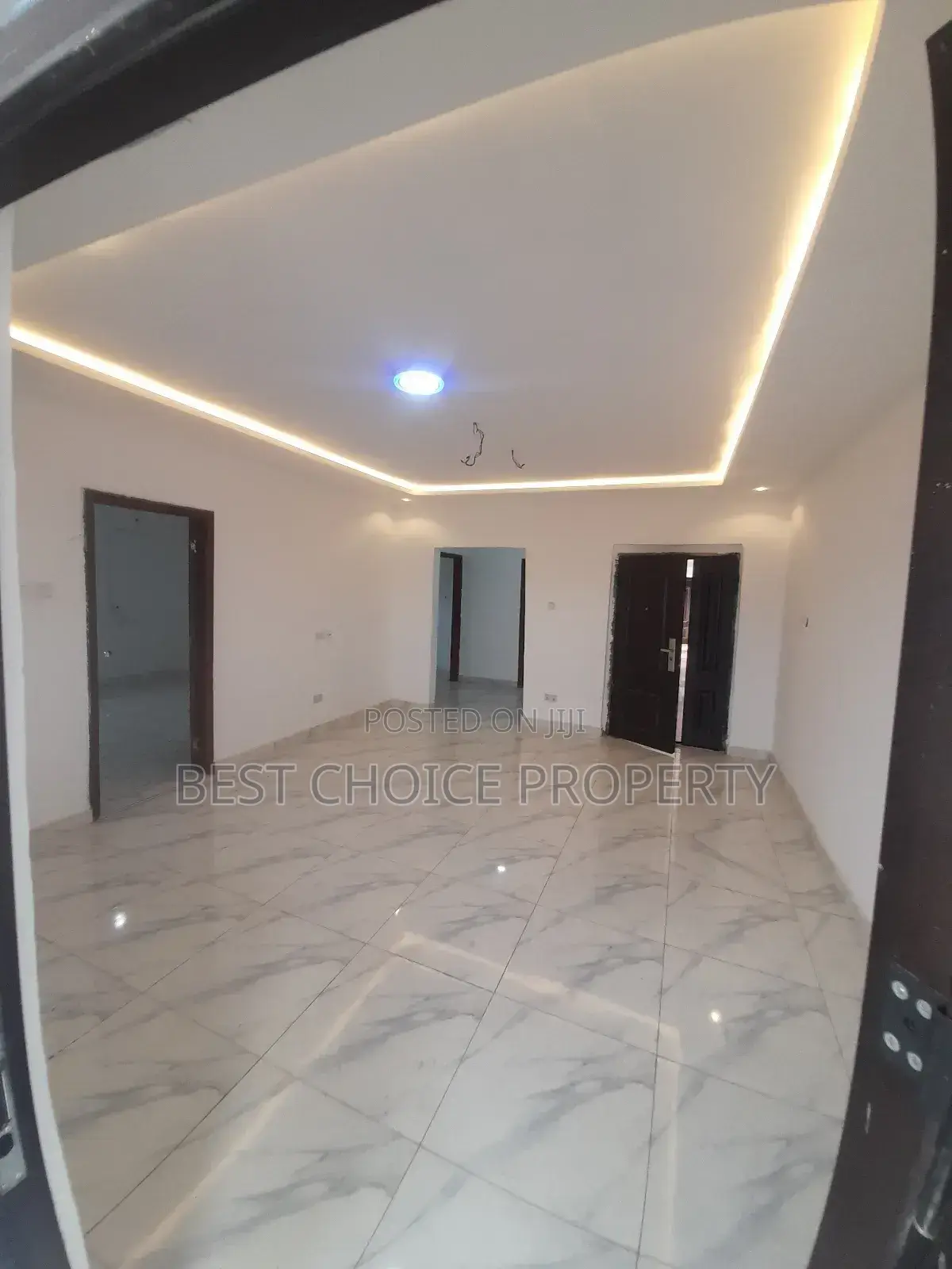 2 Bedrooms Apartments Available at Lakeside for Rent