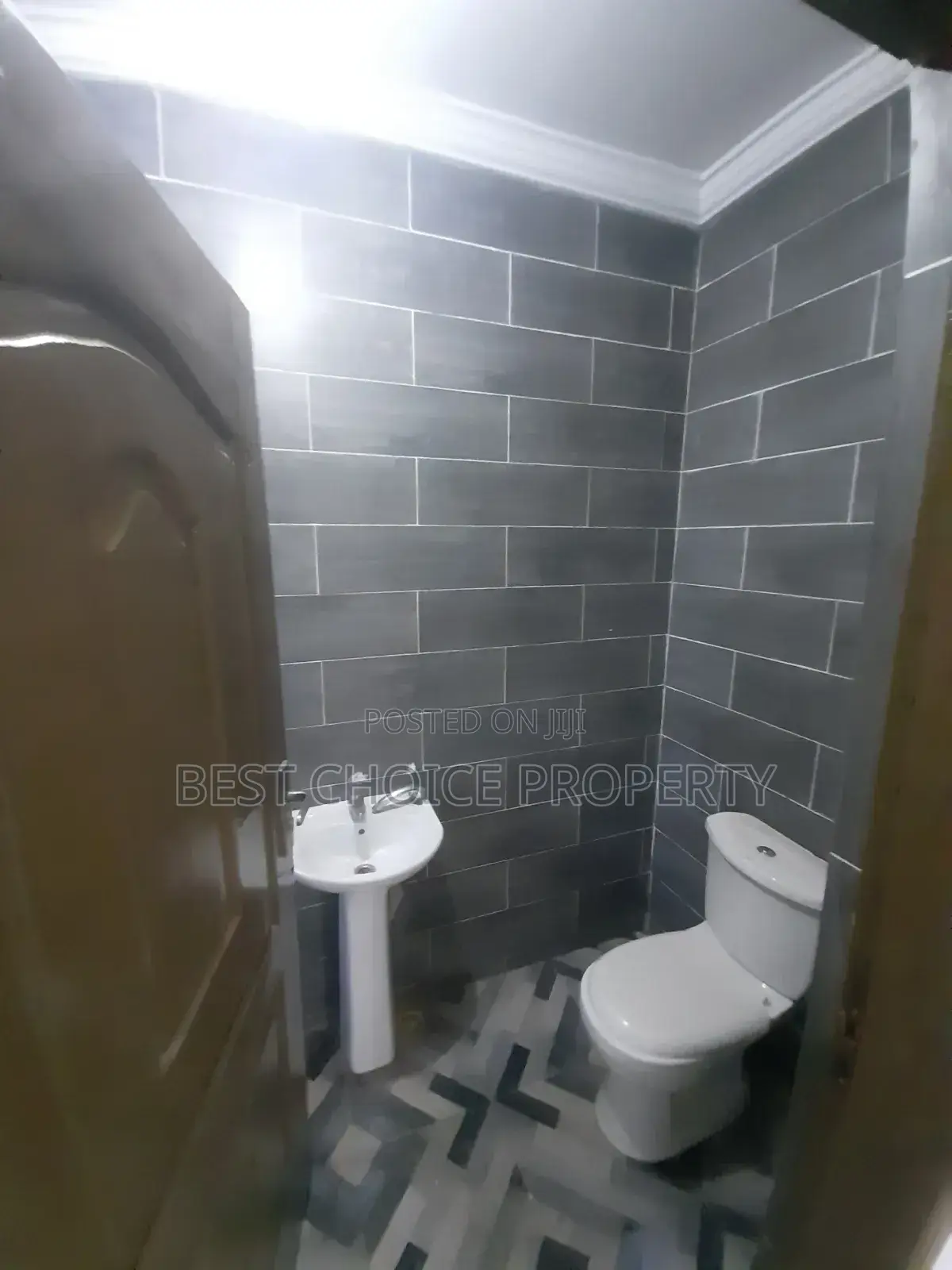 2bdrm Apartment in Ashiyie, Frafraha for rent