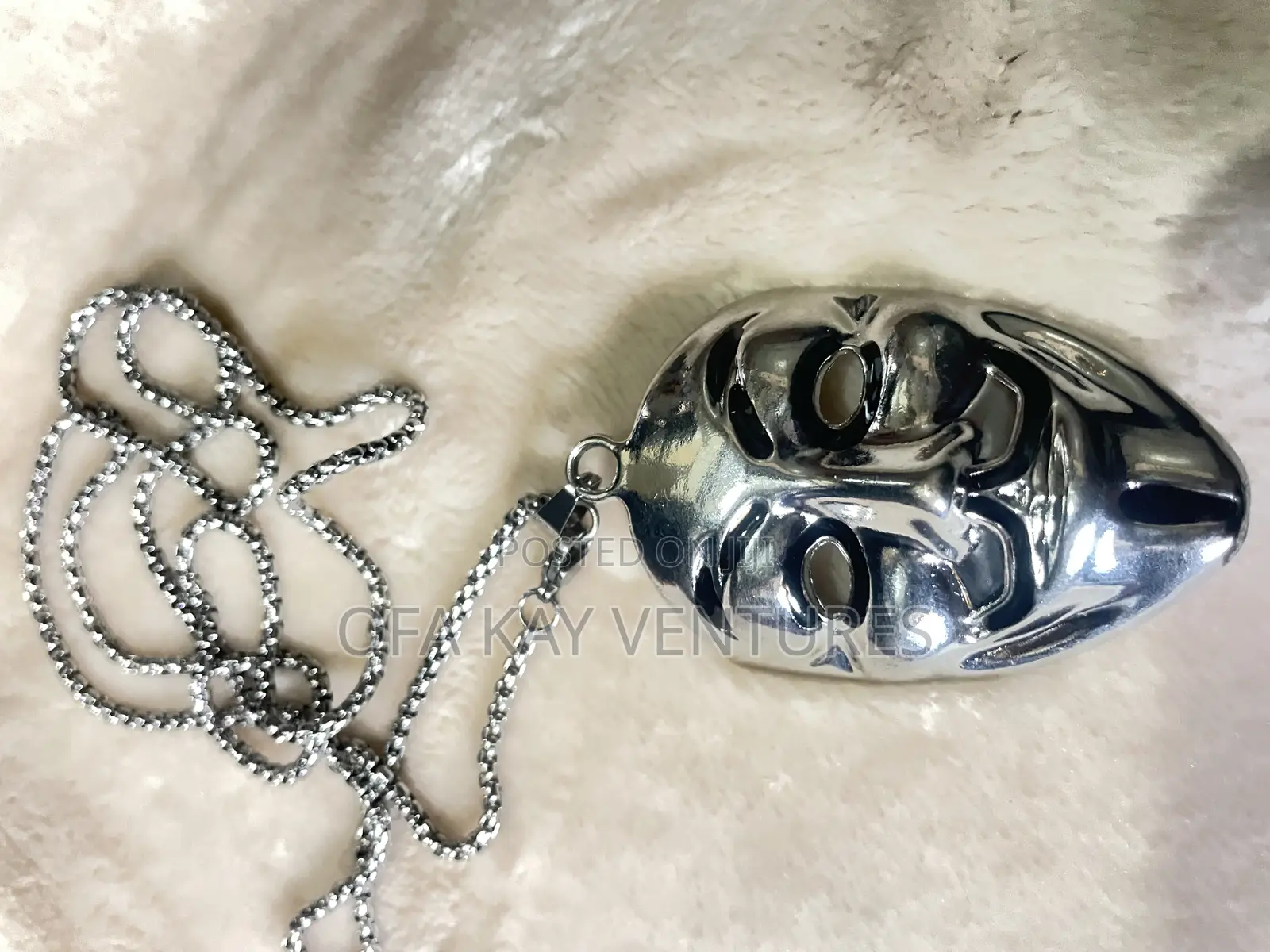 Vendetta Long Necklace