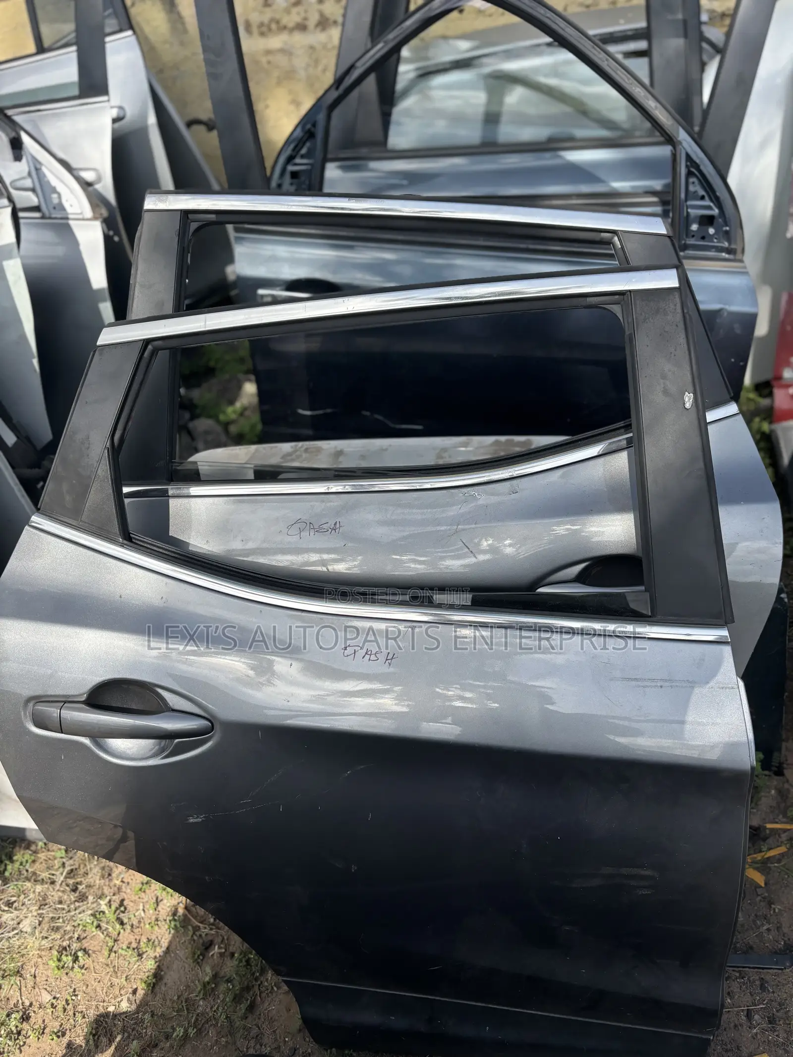 Nissan Rogue Sports/Qashqai 2018,2019,2020,2021 Doorsavailable