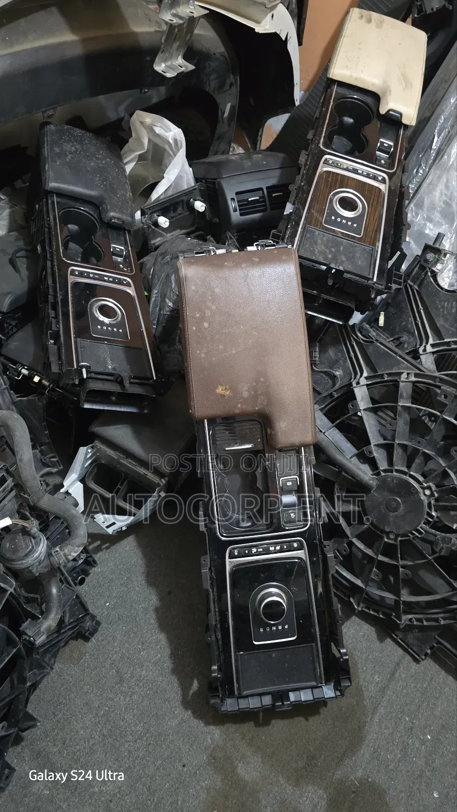 Jaguar F Pace Center Console