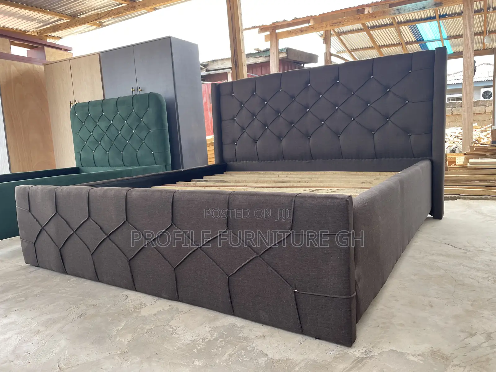 Coffee Brown 72x 75 Queen Size Bedframe// Durable And Luxurious