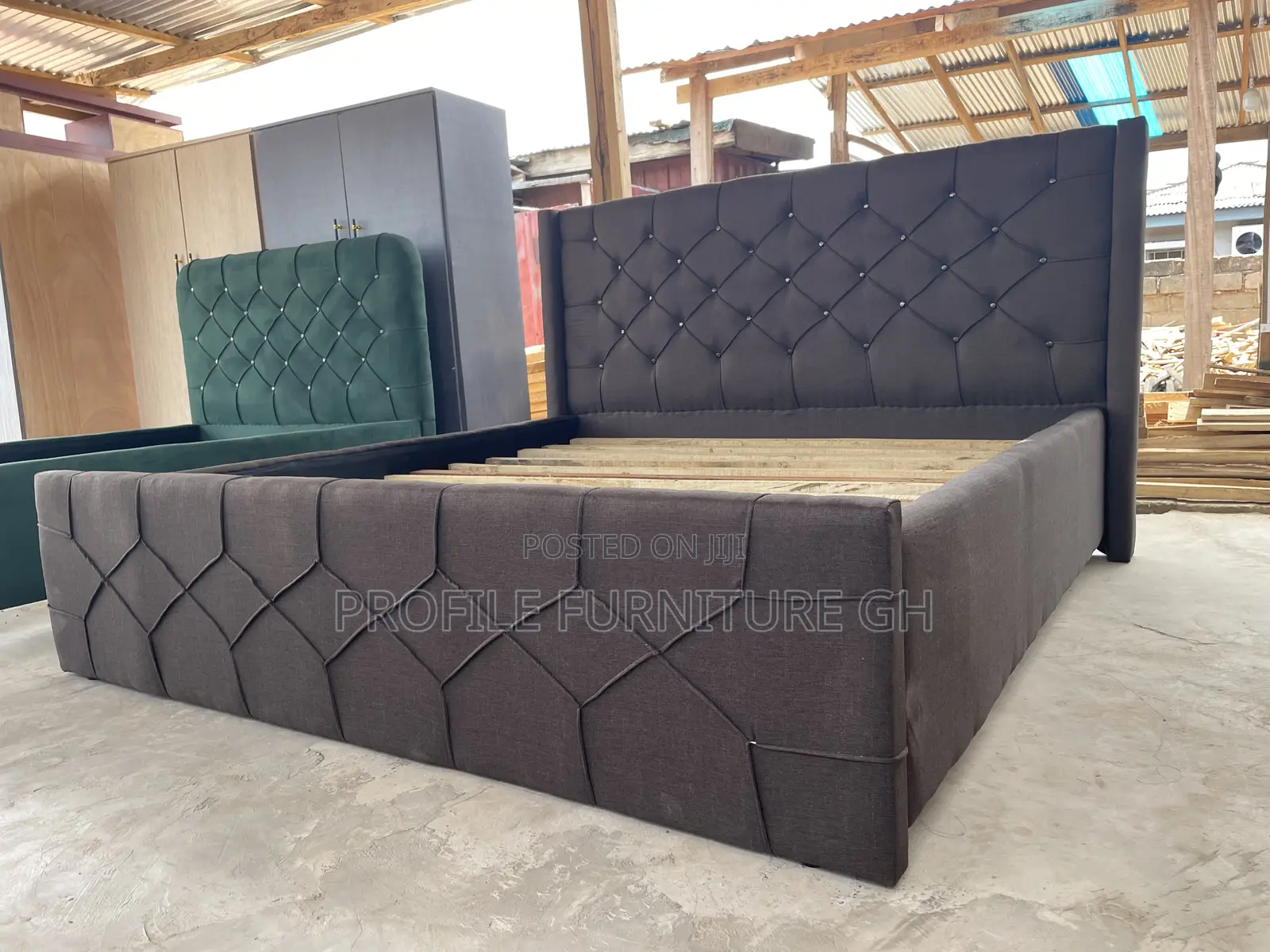 Coffee Brown 72x 75 Queen Size Bedframe// Durable And Luxurious