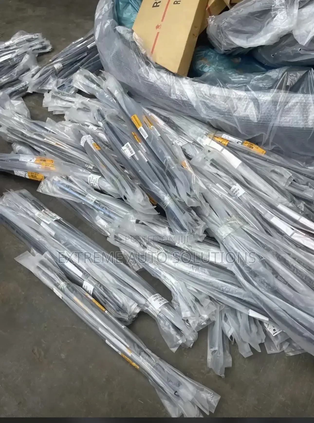 Toyota Corolla And Yaris Door Strip And Roof Rubber