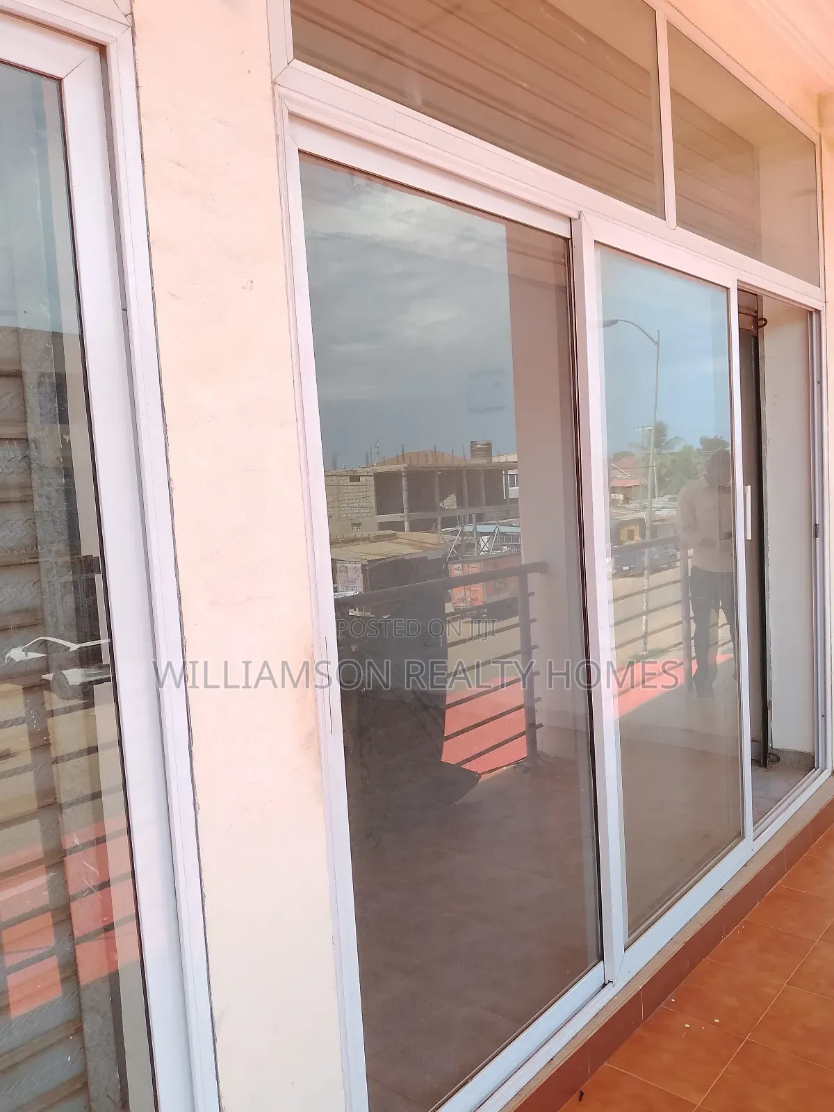 Double Road Side Shop/Store/Warehouse/Showroom/Spintex