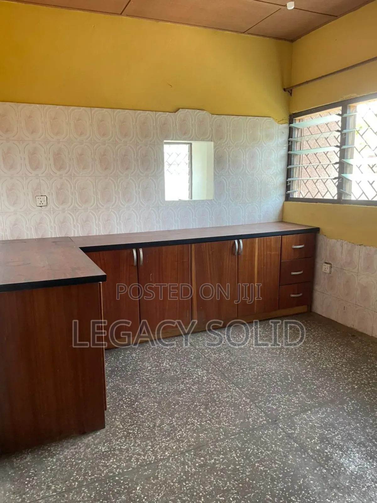 3bdrm House in 𝙻𝚎𝚐𝚊𝚌𝚢 𝚜𝚘𝚕𝚒𝚍 𝚛𝚎𝚊𝚕, Lashibi for rent