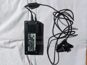 Toshiba 120 Watts Laptop Charger