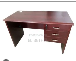 Table Broadway No Urishmen