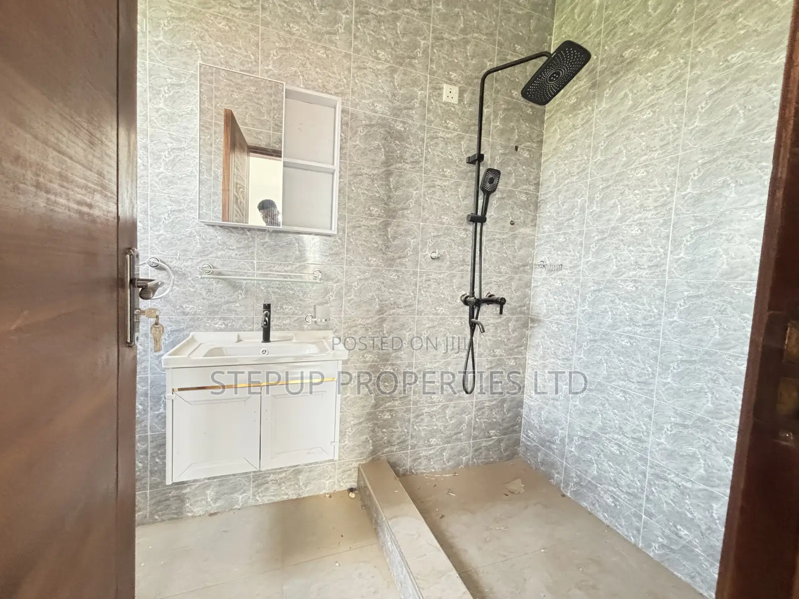 2bdrm Apartment in New Legon for rent