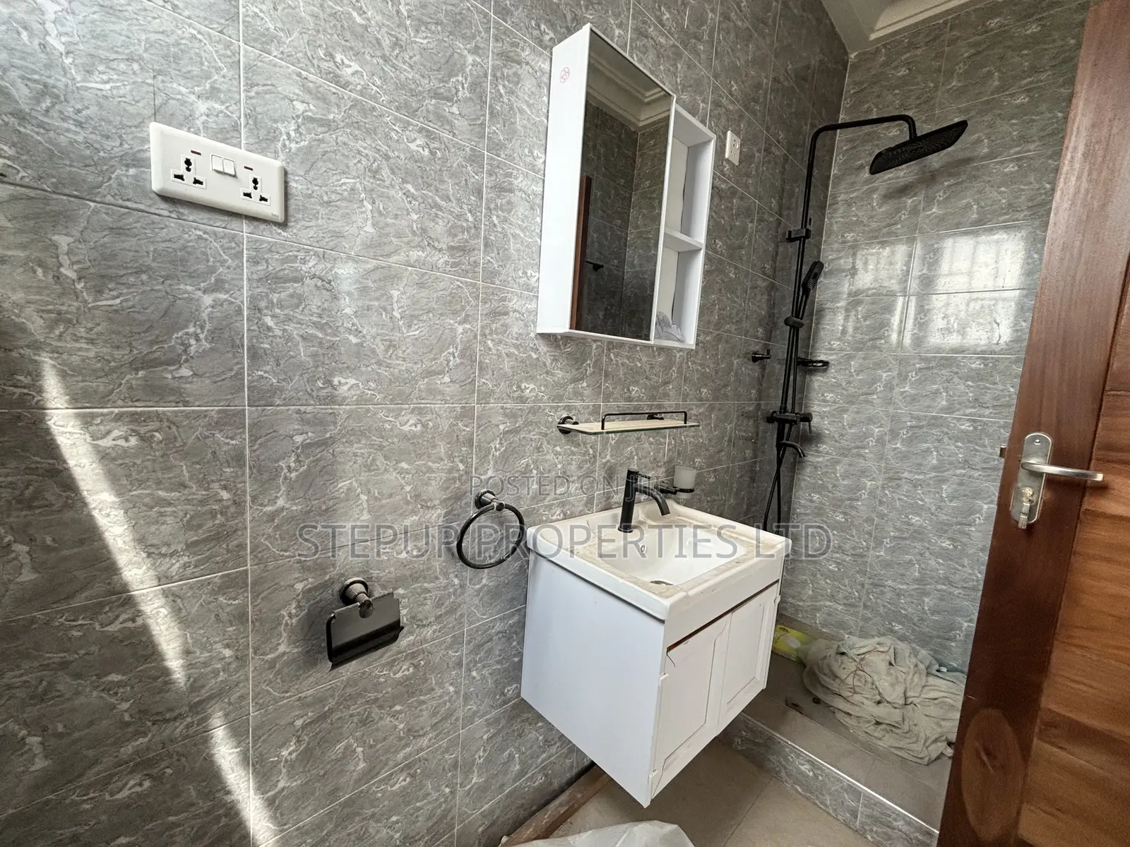 2bdrm Apartment in New Legon for rent
