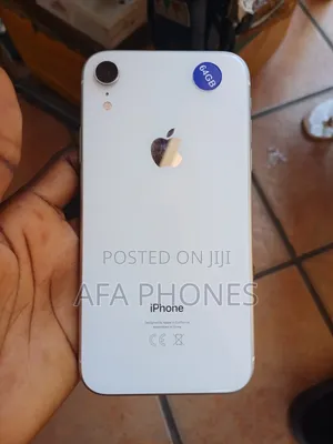 Apple iPhone XR 64 GB White