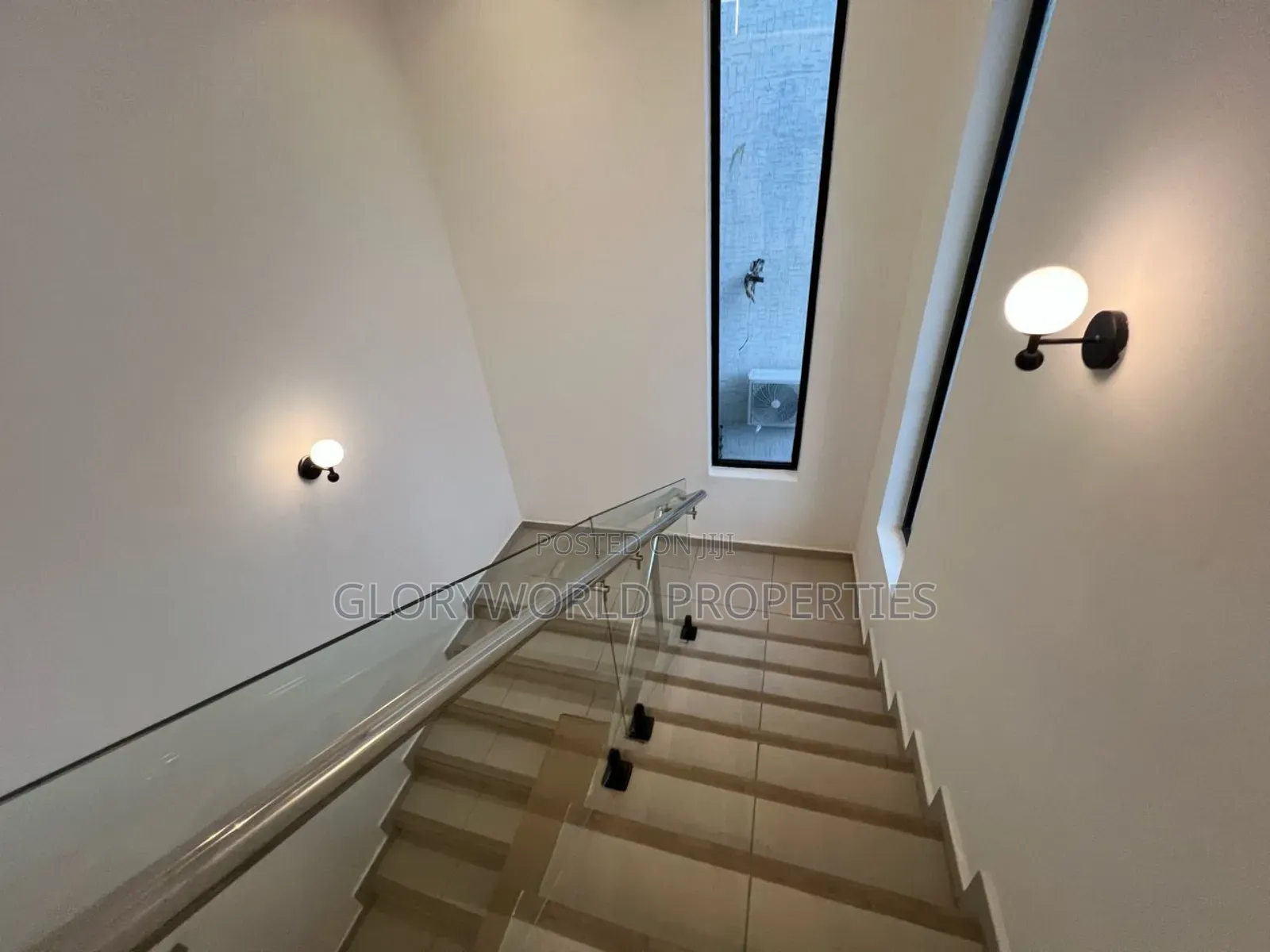 4bdrm Duplex in Ashaley Botwe for sale