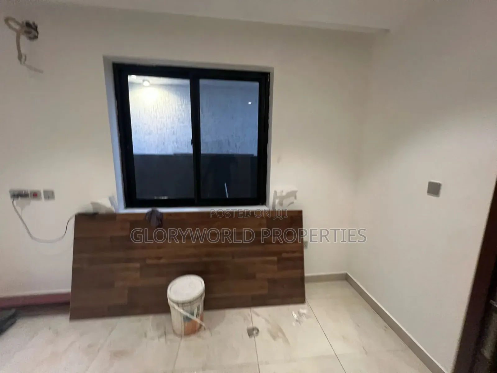 4bdrm Duplex in Ashaley Botwe for sale