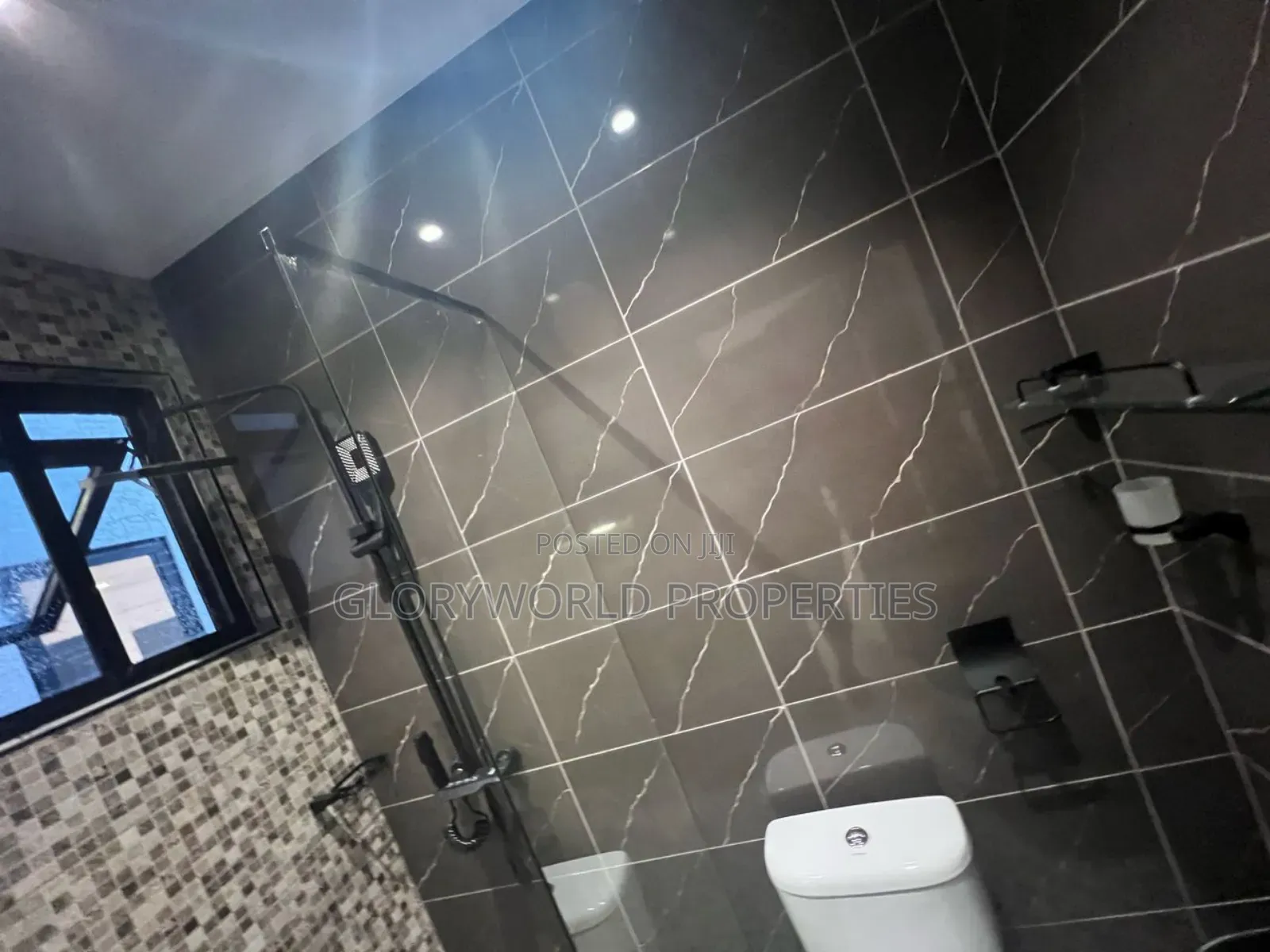 4bdrm Duplex in Ashaley Botwe for sale