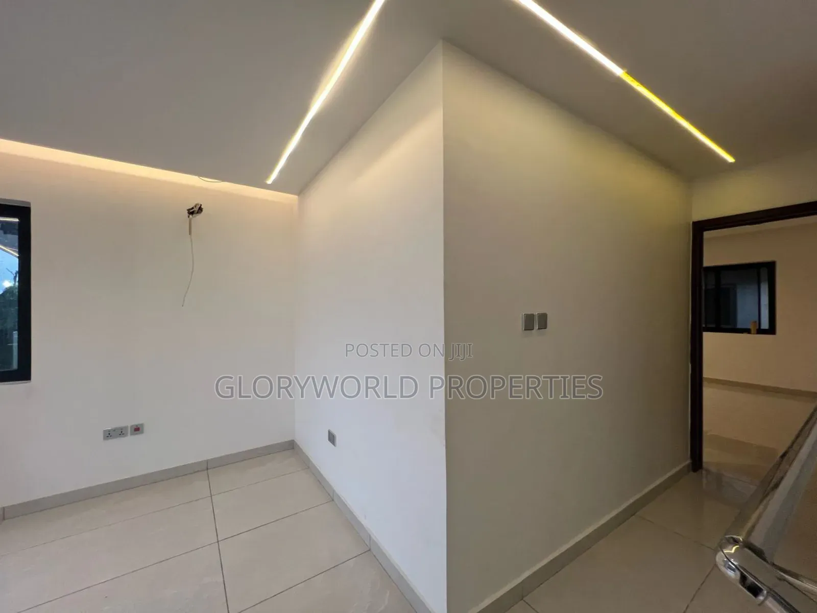4bdrm Duplex in Ashaley Botwe for sale