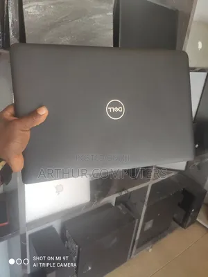 Laptop Dell Latitude 3520 8GB Intel Core i5 SSD 256GB