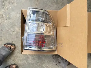 Mitsubishi Pajero 2012-2016 Taillight Pair