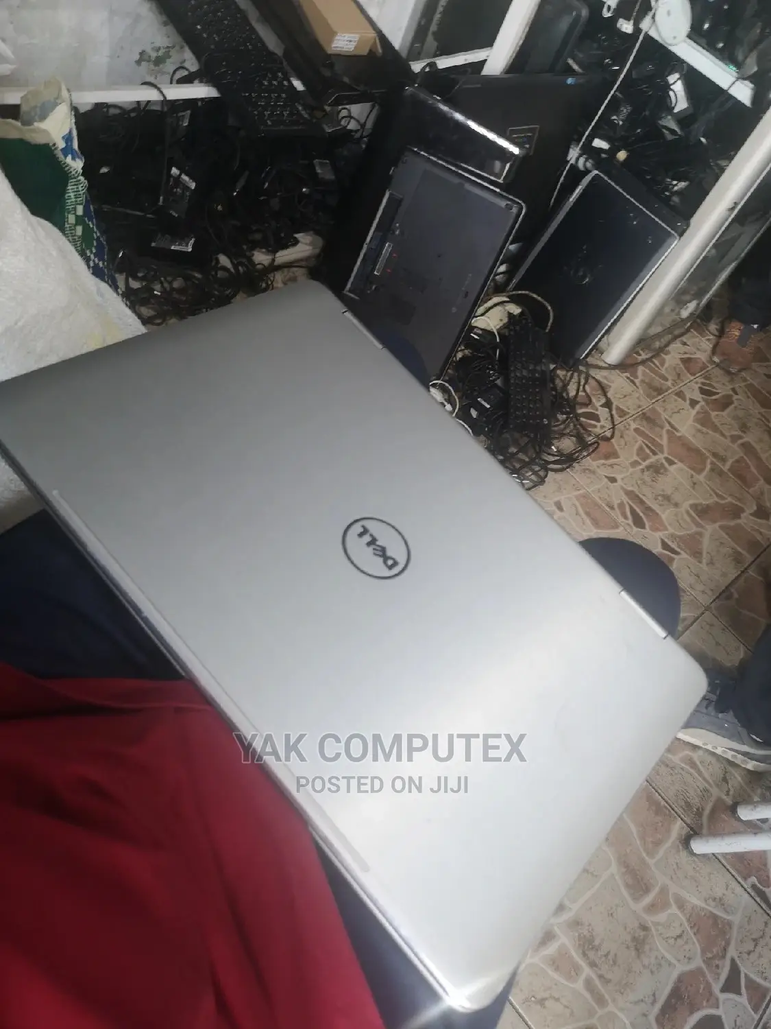 Laptop Dell Inspiron 17 7786 16GB Intel Core I7 SSD 256GB
