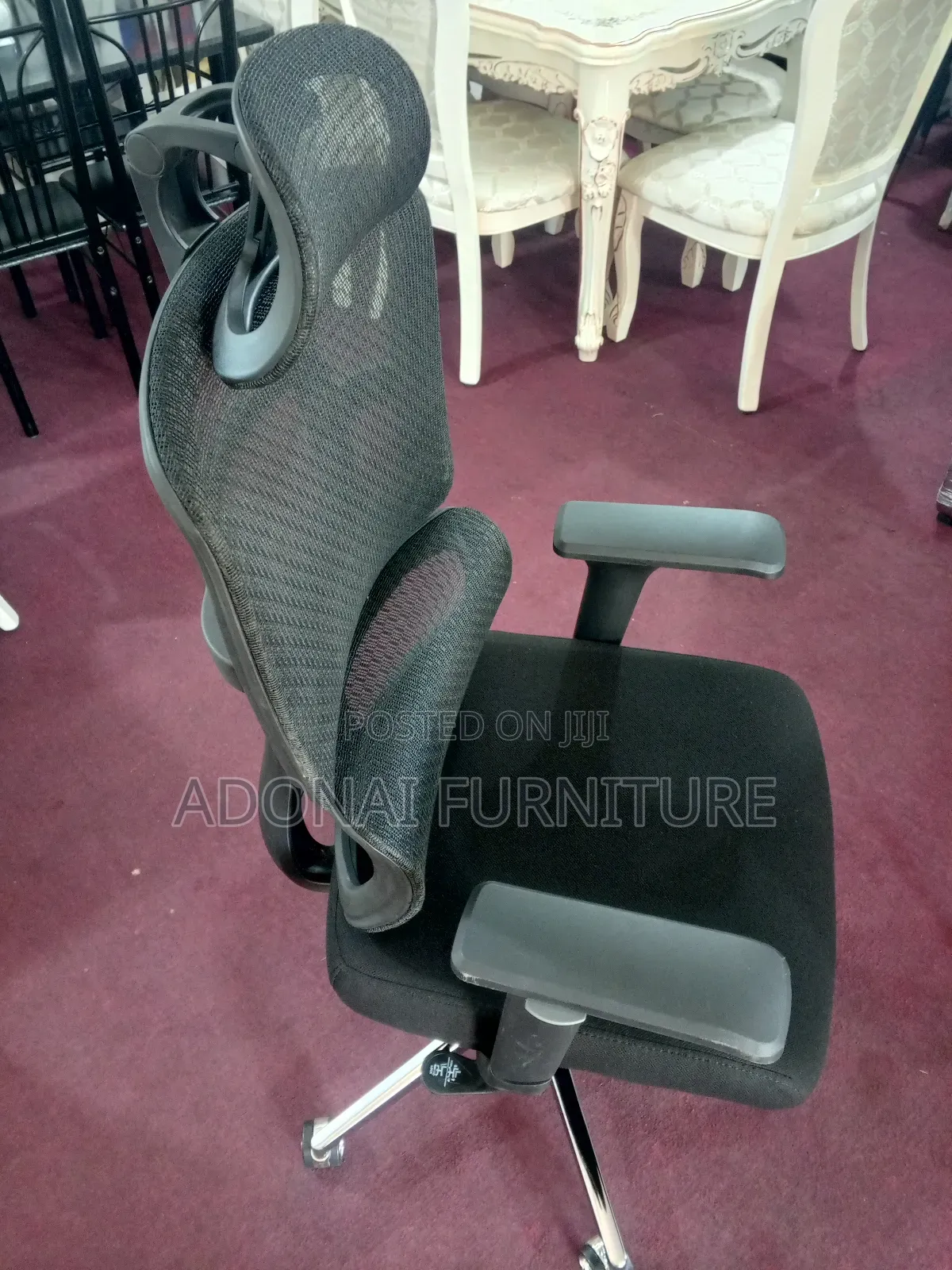 Fully Black Orthopedic Office Seat
