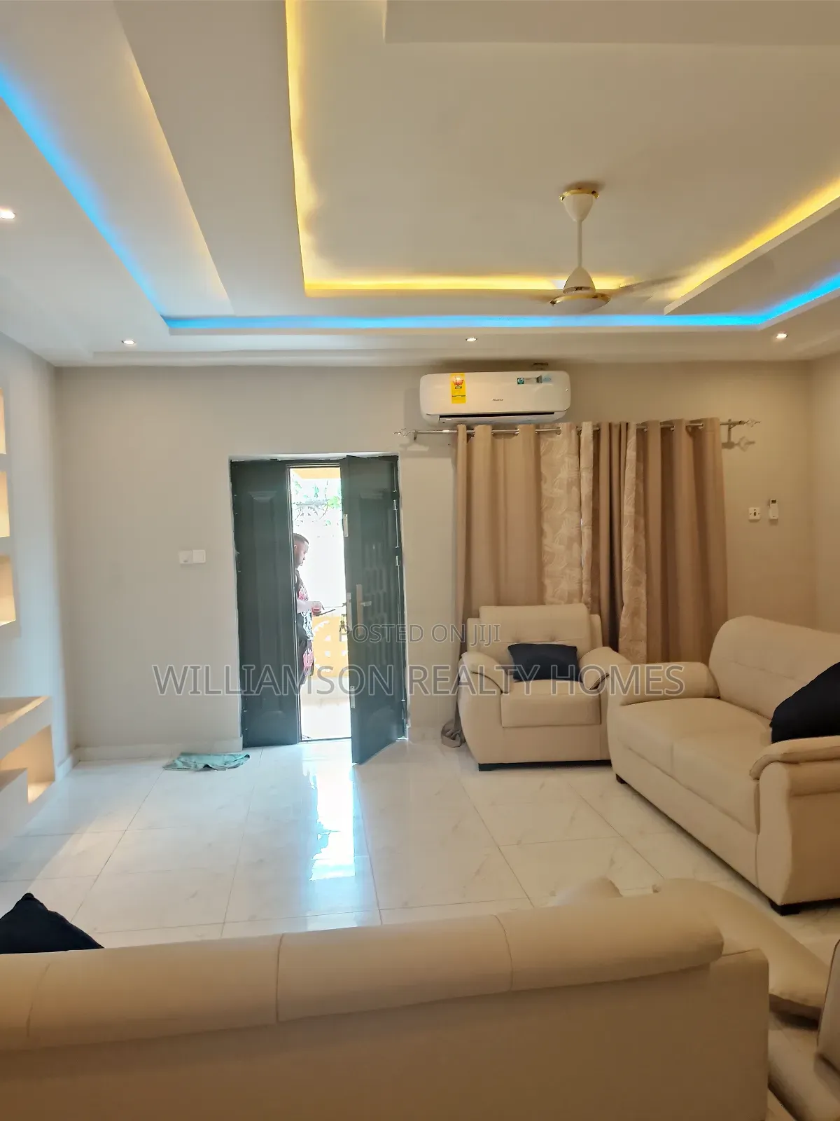 3bdrm House in Tempo Estate Area, Spintex for rent