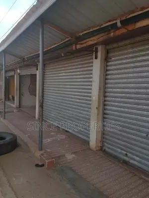 Shop for Rent at Madina