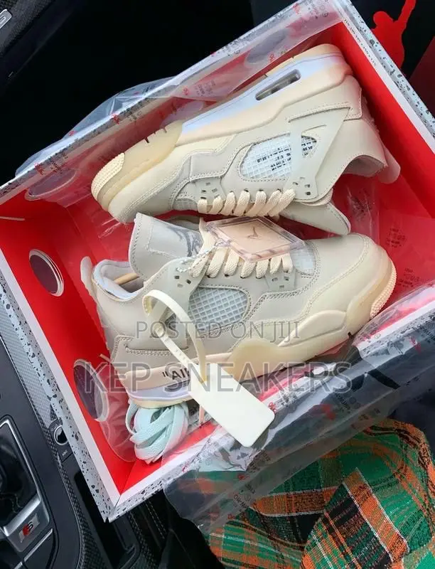 Off-White X Air Jordan 4 Retro