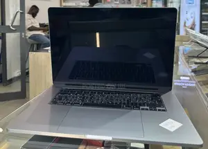Laptop Apple MacBook Pro 2019 64GB Intel Core I9 SSD 1T