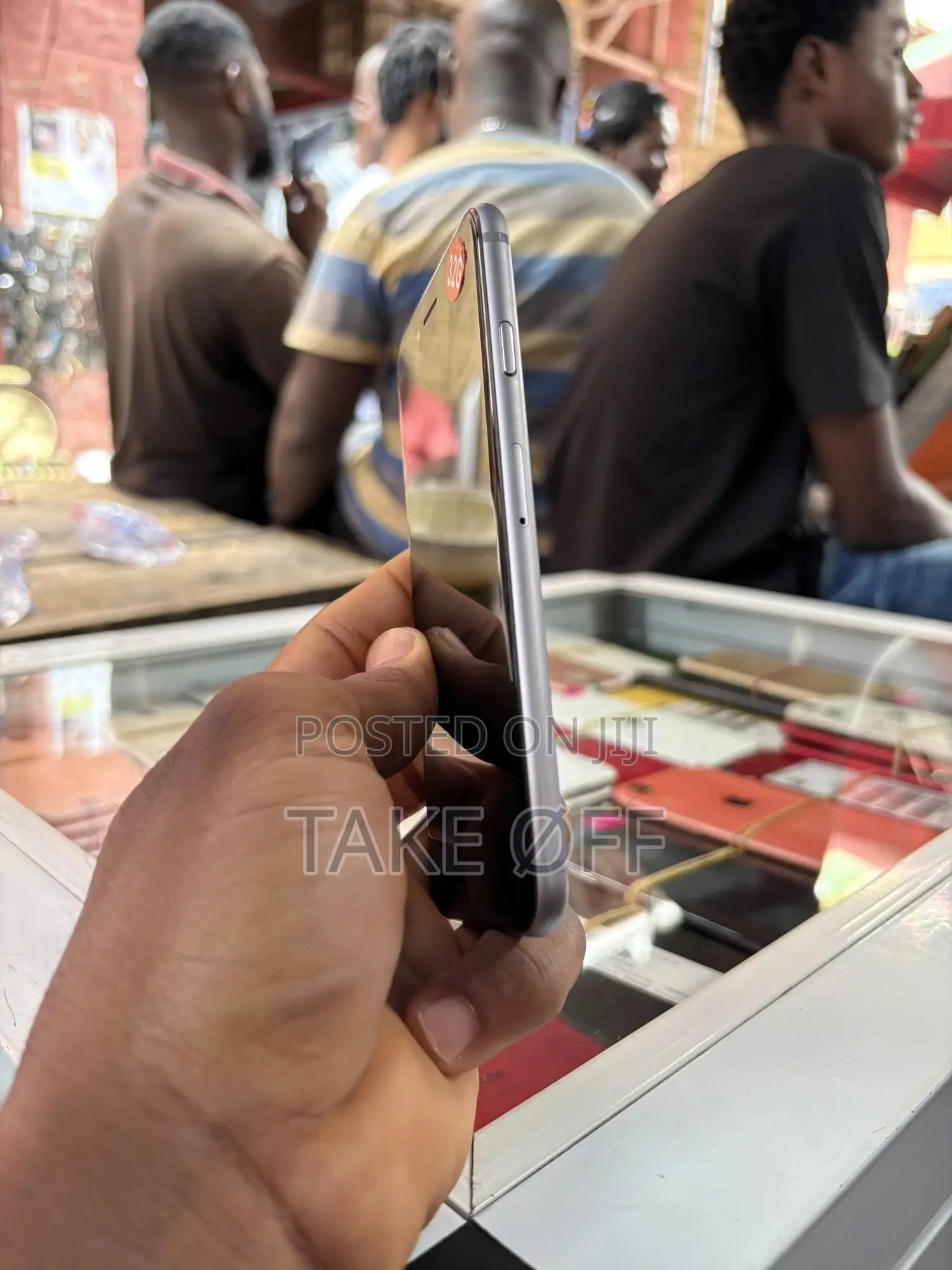 New Apple iPhone 6s 32 GB Silver