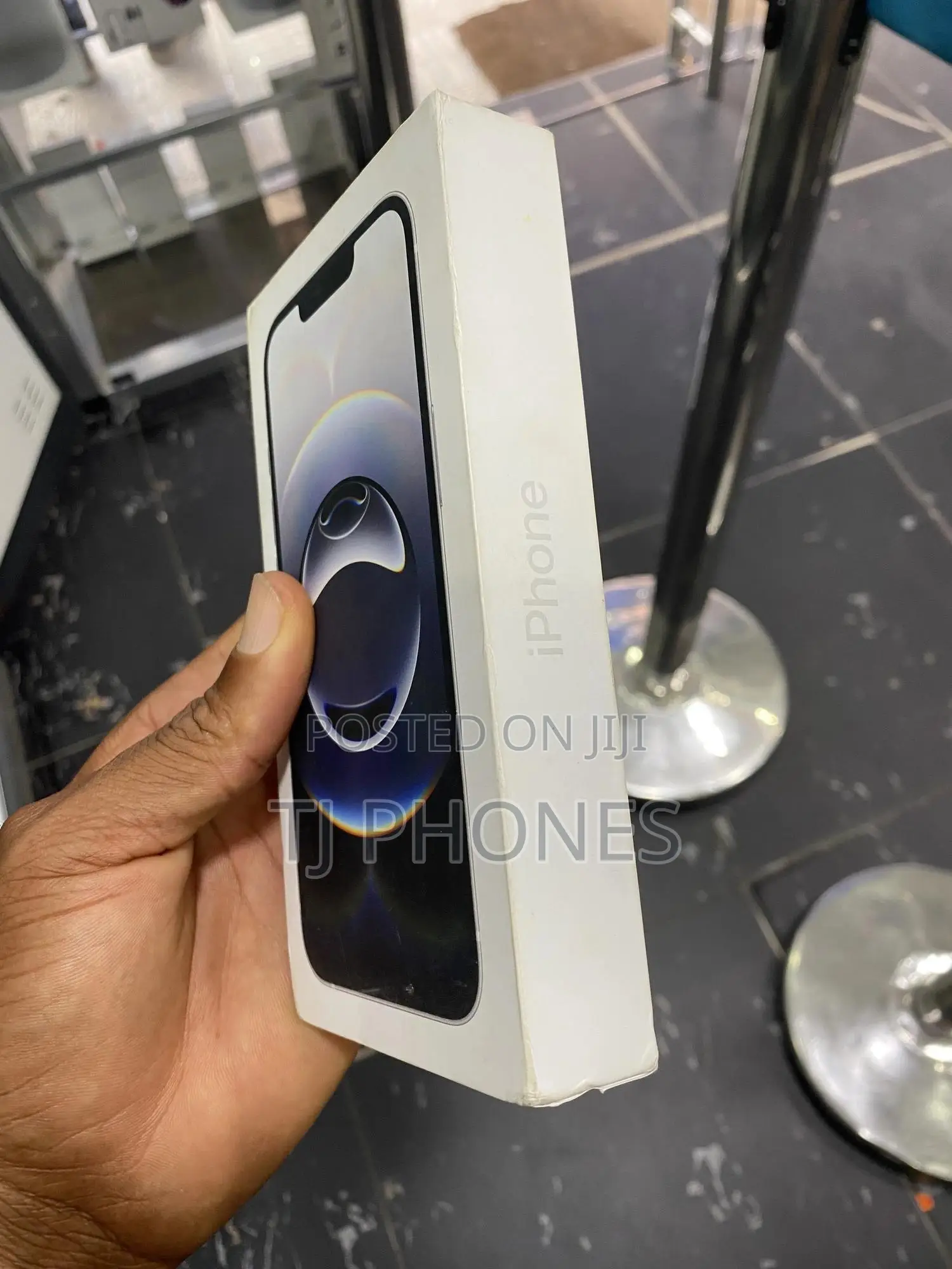 New Apple iPhone 16e 128 GB White