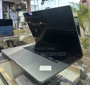 Laptop Apple MacBook Pro 2019 32GB Intel Core I9 SSD 1T