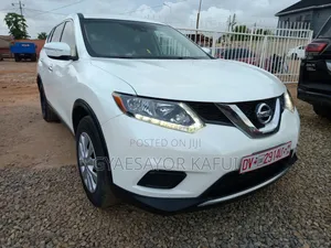 Photo - Nissan Rogue SV 4dr SUV (2.5L 4cyl CVT) 2015 White