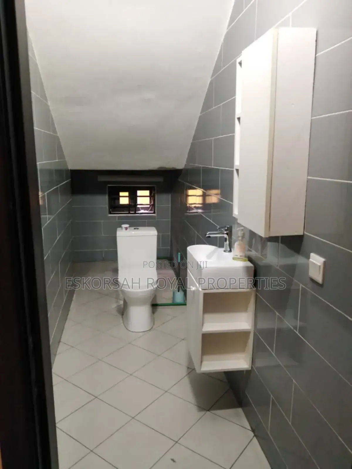 Furnished 4bdrm House in East Airport Tseaddo for rent