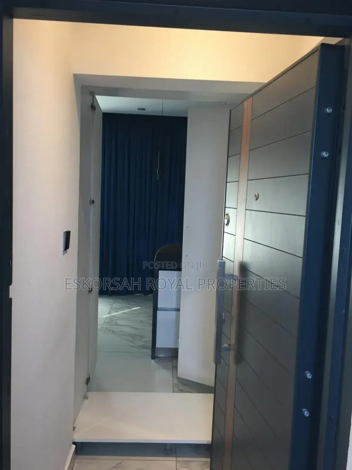 Furnished 3bdrm House in East Airport Tseaddo for rent